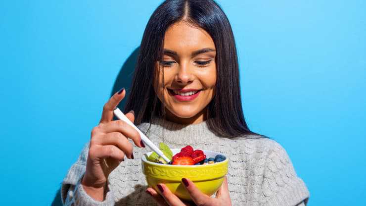 A Harvard Nutritionist And Brain Expert Shares The 5 Foods She Eats ...